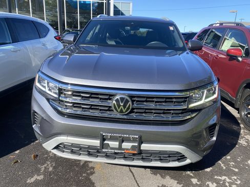 Used 2021 Volkswagen Atlas Cross Sport SEL image 3