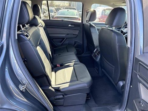 Used 2023 Volkswagen Atlas SE image 11