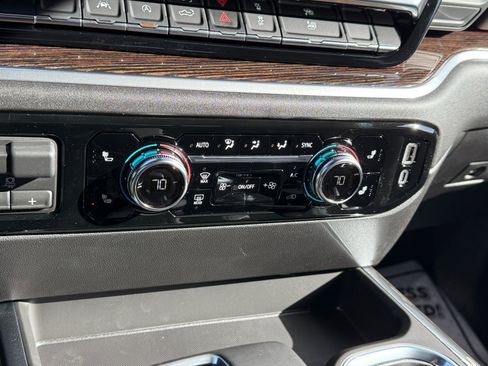 New 2026 GMC Sierra 1500 Elevation image 32