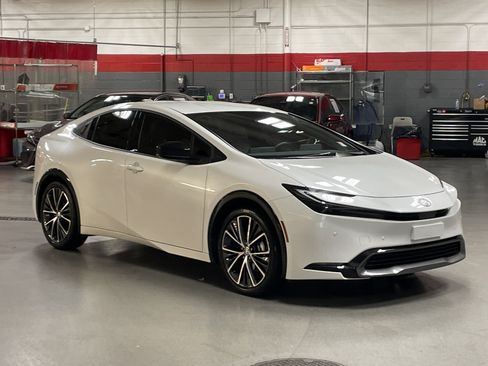 Certified 2024 Toyota Prius XLE image 2