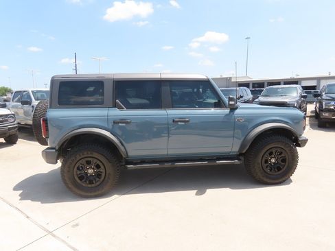 Certified 2022 Ford Bronco Wildtrak AWD/4WD image 8