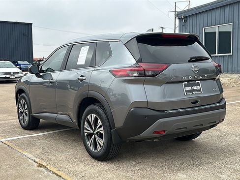 Used 2023 Nissan Rogue SV w/ SV Premium B Package image 6