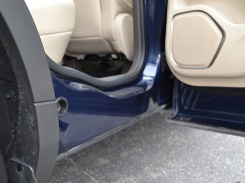 Used 2017 Lincoln MKX Reserve w/ Lincoln MKX Climate Package image 45