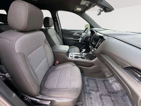 Used 2023 Chevrolet Traverse LT FWD image 29