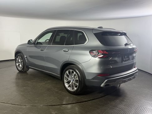 Certified 2025 BMW X5 xDrive40i w/ Executive Package image 6
