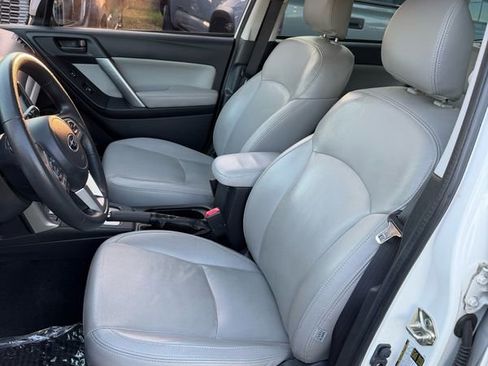 Used 2017 Subaru Forester 2.5i Premium w/ All-Weather Package AWD/4WD image 9