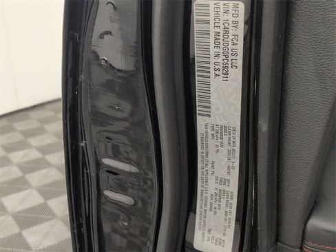 Used 2023 Dodge Durango GT image 31