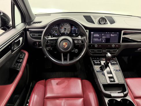 Certified 2023 Porsche Macan S AWD/4WD image 25