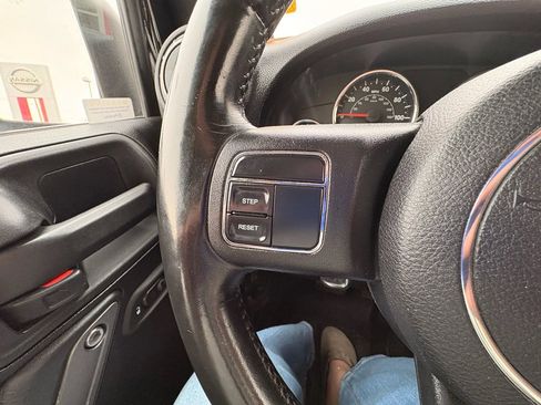 Used 2011 Jeep Wrangler Unlimited Sport image 16