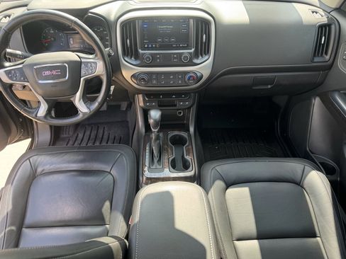 Used 2022 GMC Canyon Elevation w/ Elevation Premium Package RWD image 2