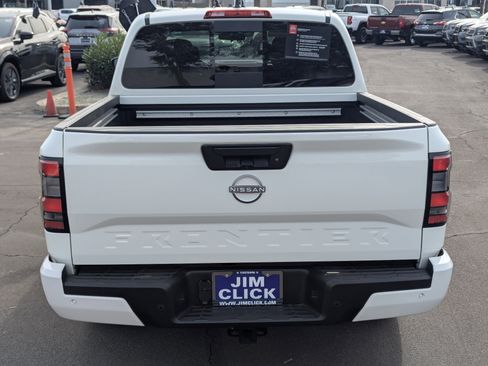 Certified 2025 Nissan Frontier SV w/ SV Convenience Package image 3