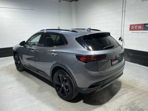 Used 2022 Buick Envision Essence w/ Sport Touring Package image 4