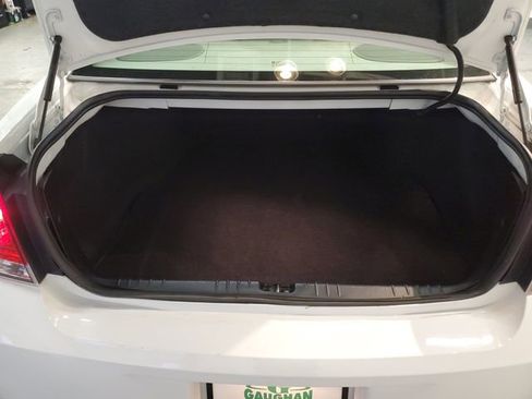 Used 2011 Chevrolet Impala LT image 24