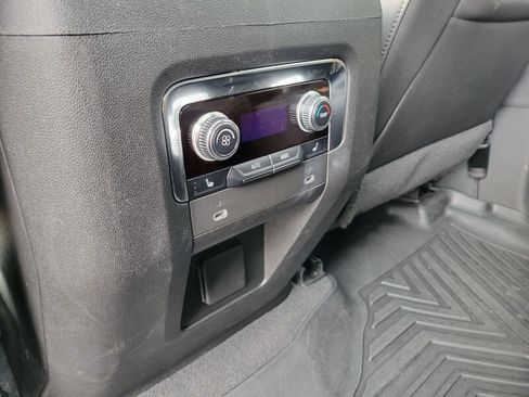 Used 2023 GMC Yukon AT4 w/ Technology Package image 27