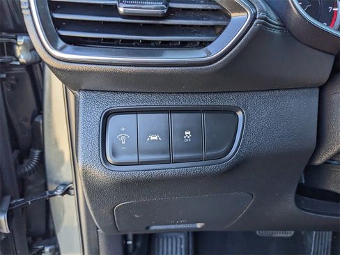 Used 2020 Hyundai Santa Fe SE image 27