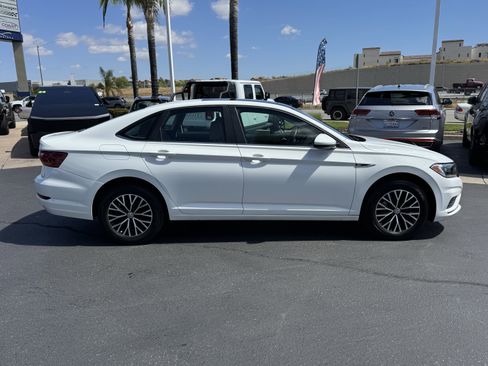 Used 2019 Volkswagen Jetta SEL FWD image 17