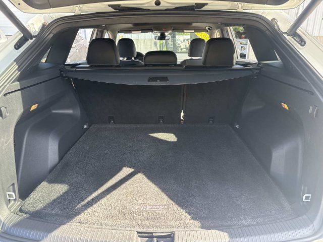 Used 2020 Volkswagen Atlas Cross Sport SEL Premium R-Line AWD/4WD image 9