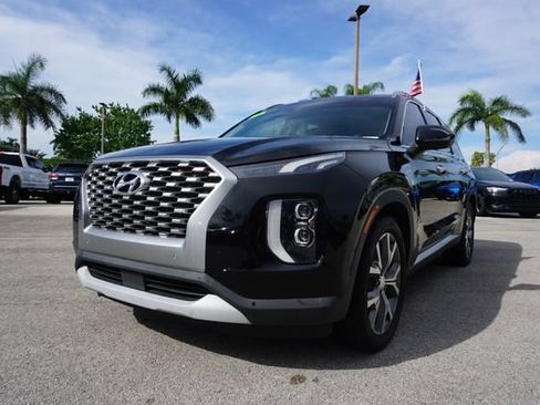 Used 2022 Hyundai Palisade SEL w/ Premium Package FWD image 13