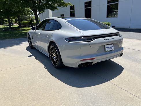 Used 2022 Porsche Panamera Turbo S AWD/4WD image 7
