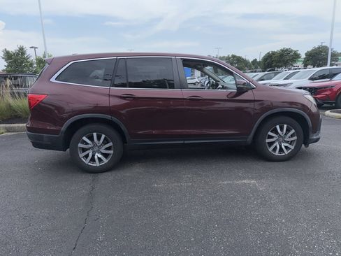 Used 2019 Honda Pilot EX image 2