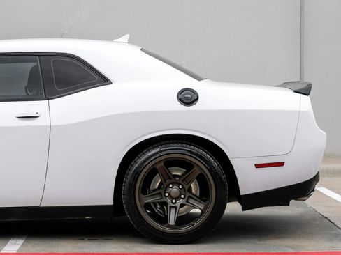 Used 2021 Dodge Challenger R/T Scat Pack RWD image 14