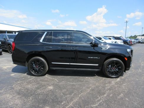 Certified 2023 GMC Yukon Denali AWD/4WD image 4