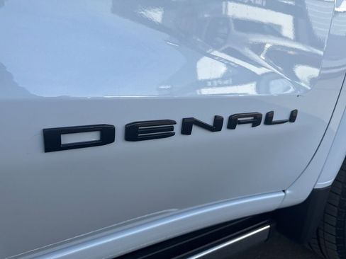 New 2026 GMC Sierra 1500 Denali Ultimate w/ LPO, Black Badging Package image 44