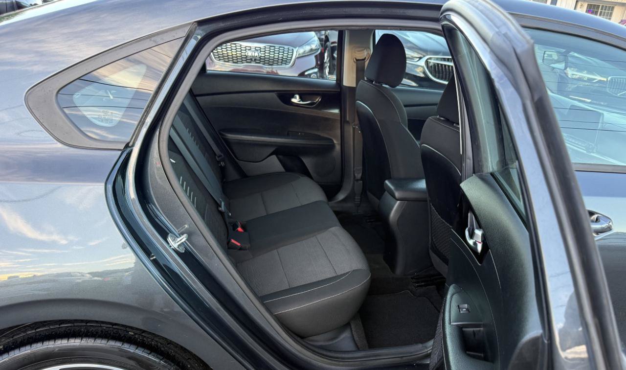Used 2019 Kia Forte S FWD image 11