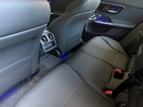 New 2025 Mercedes-Benz C 300 4MATIC Sedan image 14