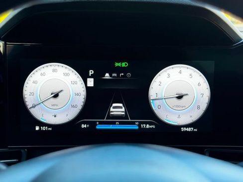 Used 2024 Hyundai Elantra SEL FWD image 36