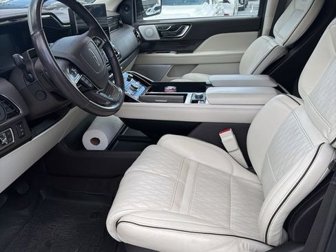 Used 2022 Lincoln Navigator L Black Label AWD/4WD image 11