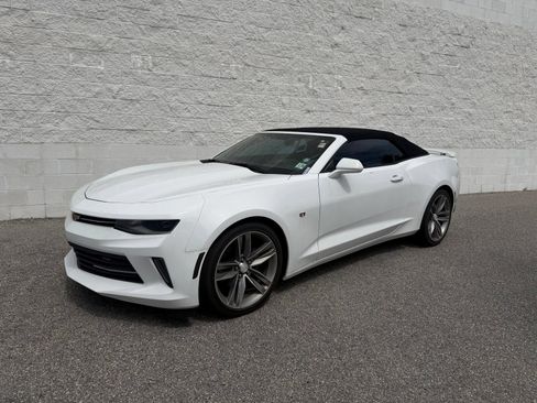 Used 2018 Chevrolet Camaro LT RWD image 1