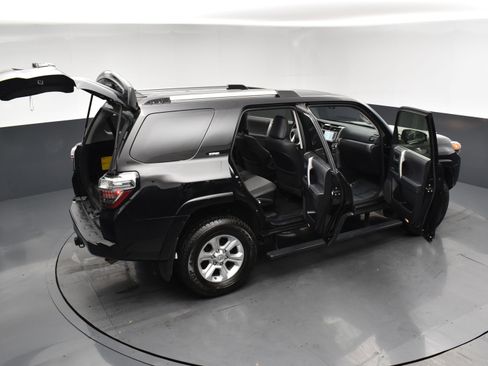 Used 2024 Toyota 4Runner SR5 Premium image 28