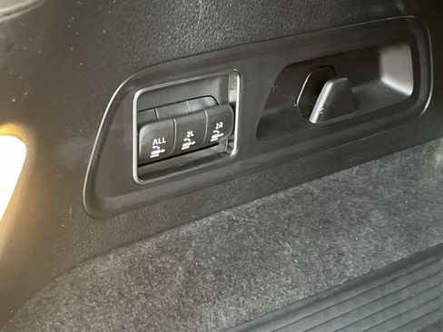 Certified 2025 Mercedes-Benz GLS 450 4MATIC image 11