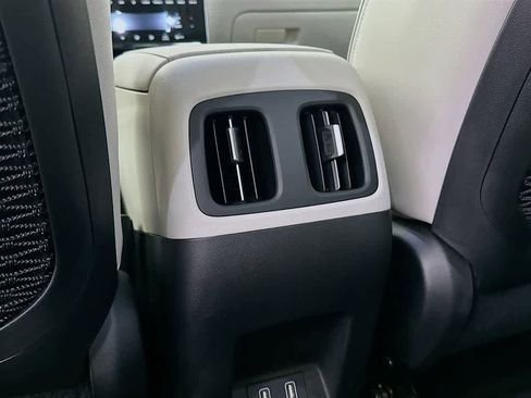 Used 2022 Hyundai Tucson Limited image 33