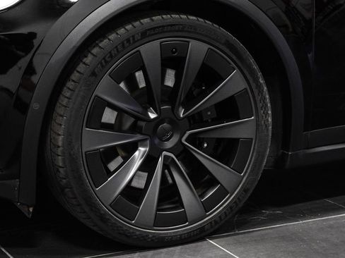 Used 2022 Tesla Model X Plaid image 61