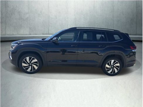 Used 2026 Volkswagen Atlas SE w/ Panoramic Sunroof Package AWD/4WD image 2