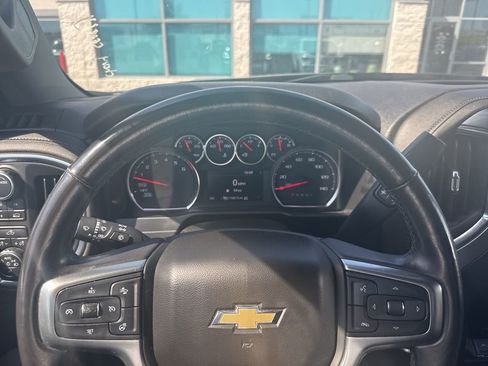 Used 2021 Chevrolet Silverado 1500 LT w/ Safety Package II AWD/4WD image 20
