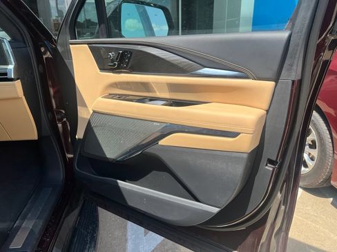 Certified 2025 Cadillac Escalade IQ Sport 2 AWD/4WD image 17