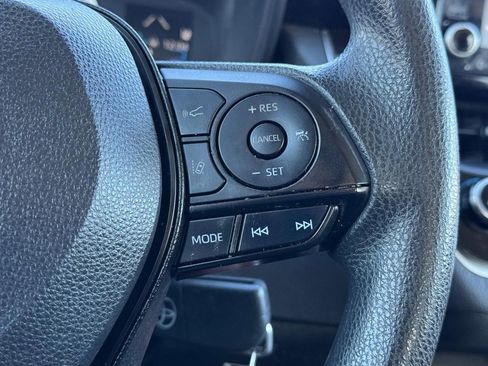 Certified 2022 Toyota Corolla LE image 19