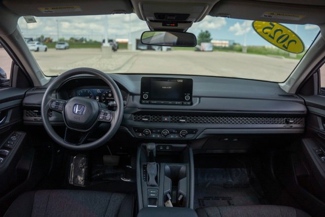 Used 2025 Honda Accord SE image 13