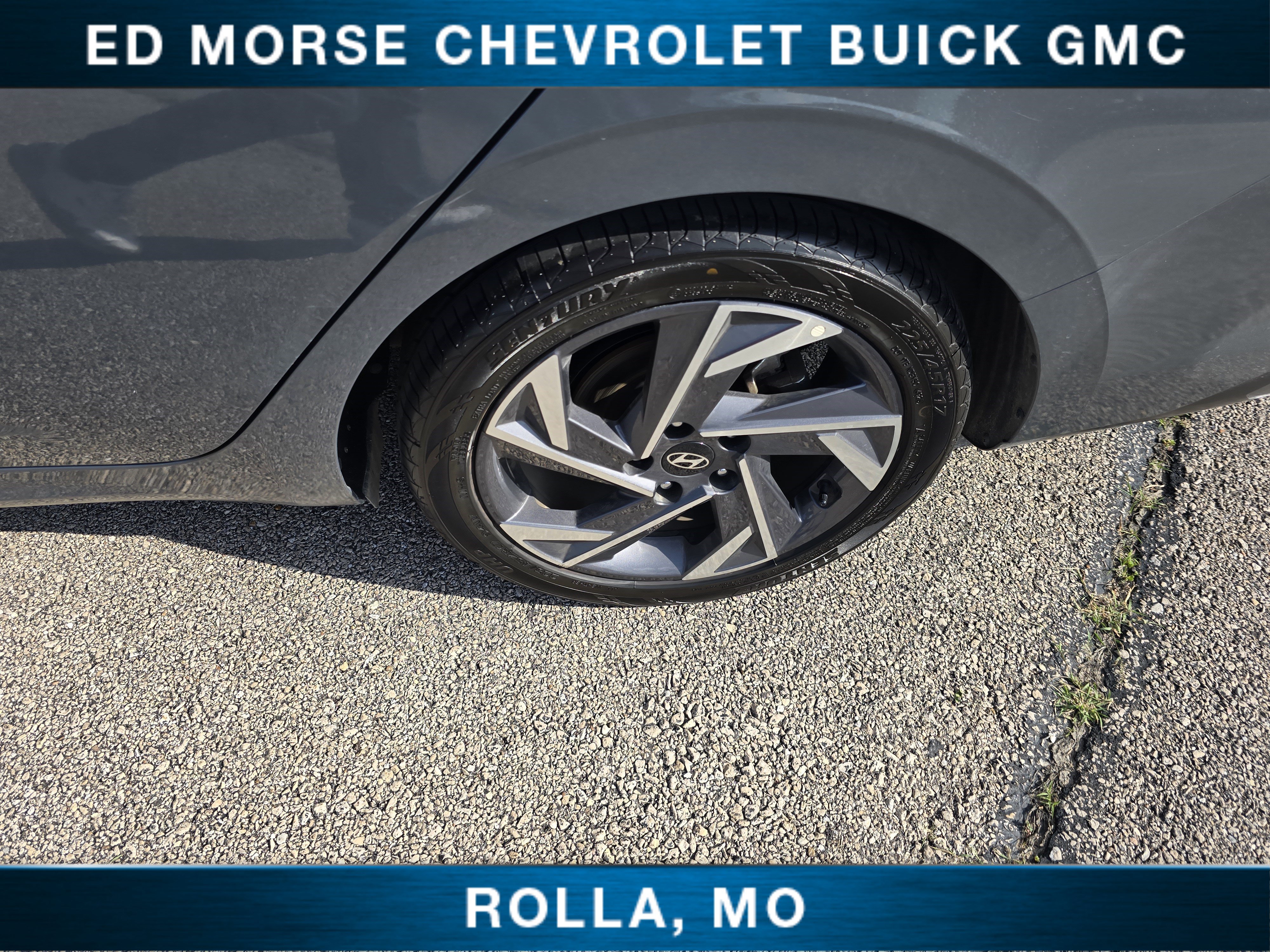Used 2025 Hyundai Elantra SEL FWD image 10