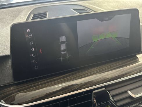 Used 2019 BMW 530i RWD image 17