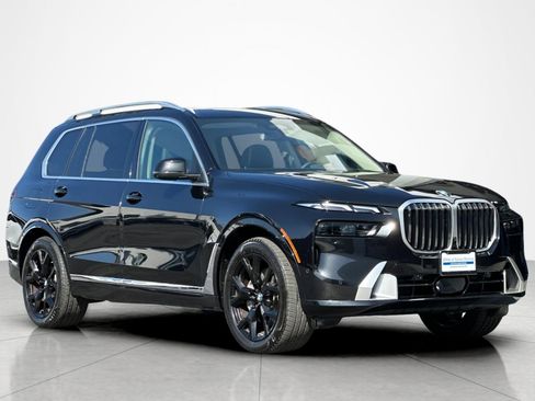 Used 2025 BMW X7 xDrive40i AWD/4WD image 7