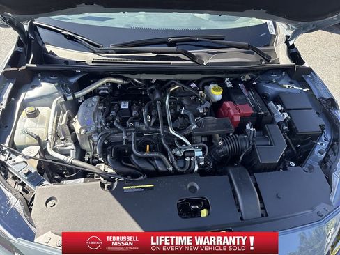 New 2025 Nissan Sentra SR w/ SR Premium Package image 9