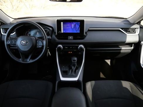 Used 2024 Toyota RAV4 LE AWD/4WD image 17