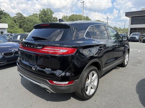 Used 2017 Lincoln MKC Premiere FWD image 4