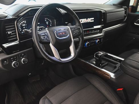 Used 2024 GMC Sierra 1500 Elevation image 14