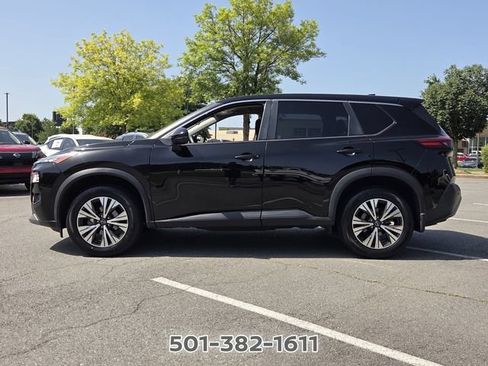 Used 2023 Nissan Rogue SV FWD image 2