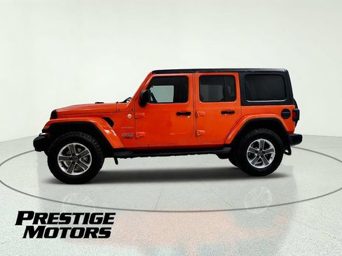 Used 2020 Jeep Wrangler Unlimited Sahara w/ Uconnect 4C Nav & Sound Group AWD/4WD image 4